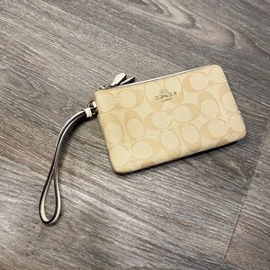coach double corner zip wristlet wallet